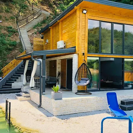 House Emerald